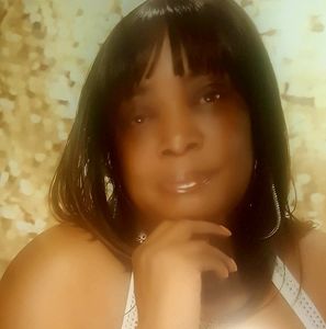 Meet your Posher, Aletha